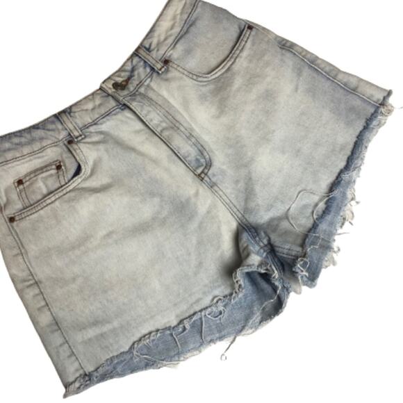 Topshop Pants - Topshop Womens Light Wash Mom Hi Waist Jean Shorts Size 12